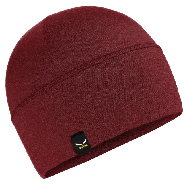 Salewa Cristallo Beanie black red syrah čiapka